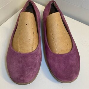 DULUTH TRADING CO - Women's Slip On Shoes - Color Purple - Size 8